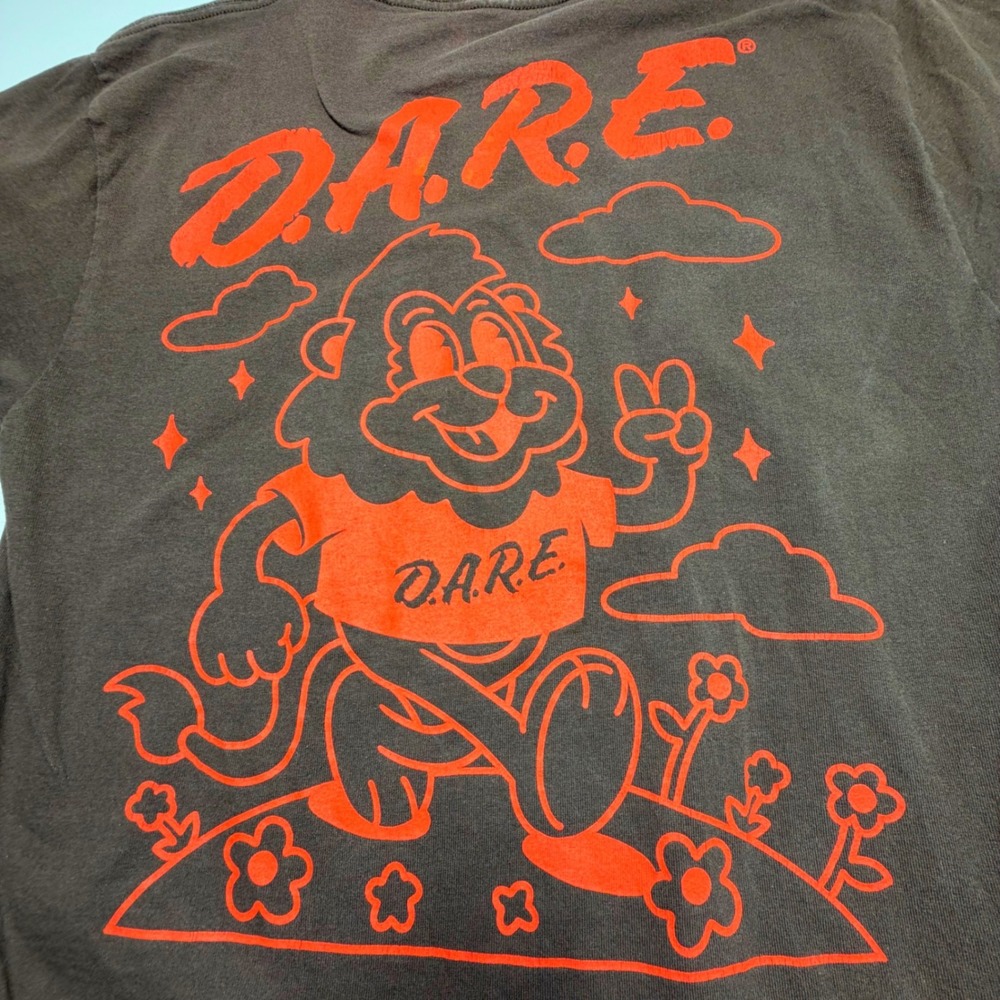 Vintage Style DARE T Shirt Brown Graphic Tee 90s Y2K Size M